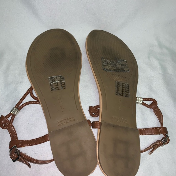 Black & Brown Sandals - Picture 3 of 6